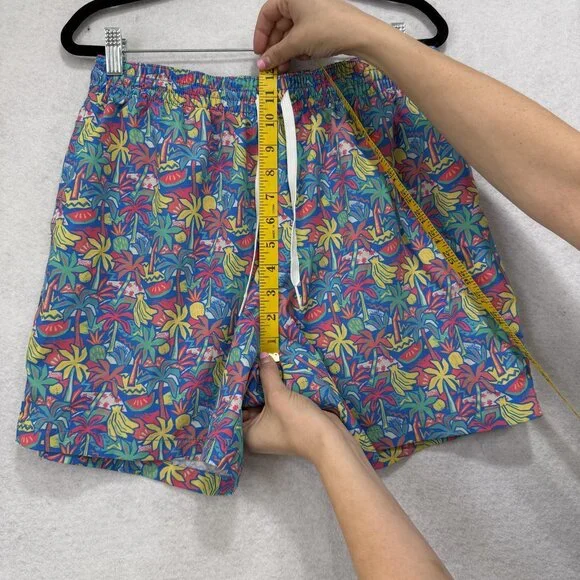 Chubbies Shorts Mens Medium Blue Tropical Swim Trunks 5in Inseam Lined Volley - Picture 3 of 10